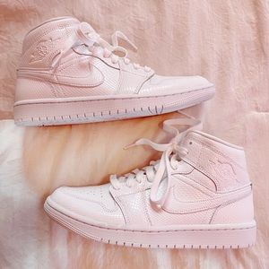 Nike White Air Jordan 1 Mids